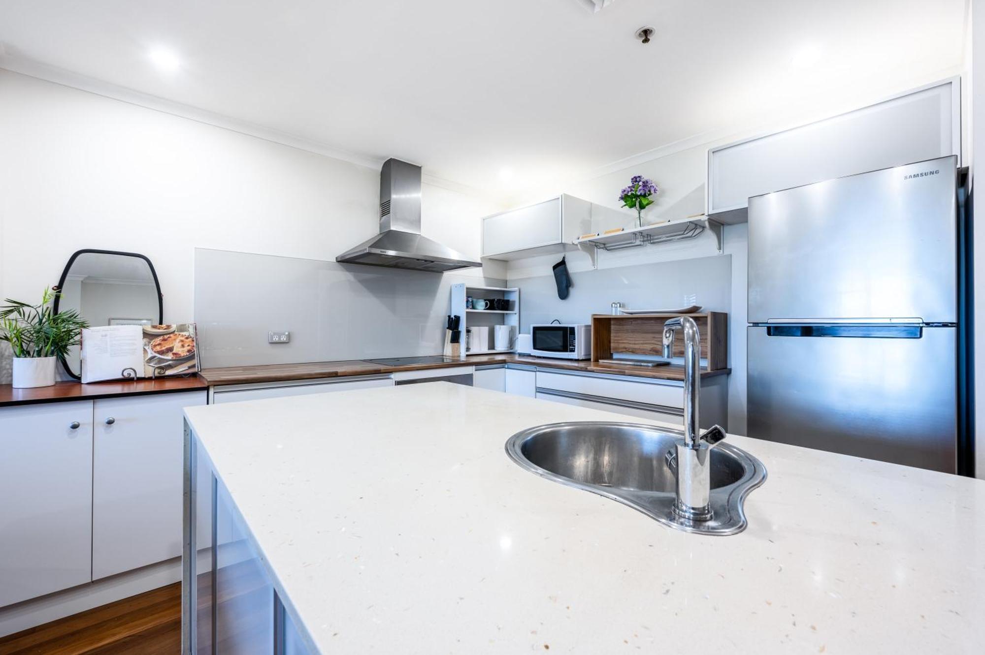 Light Style Haven In Darling Harbour