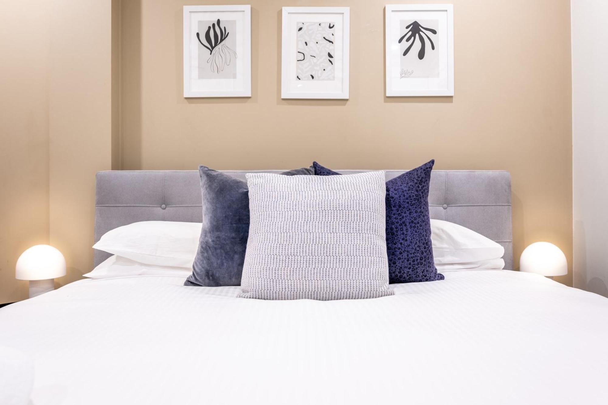 Light Style Haven In Darling Harbour *