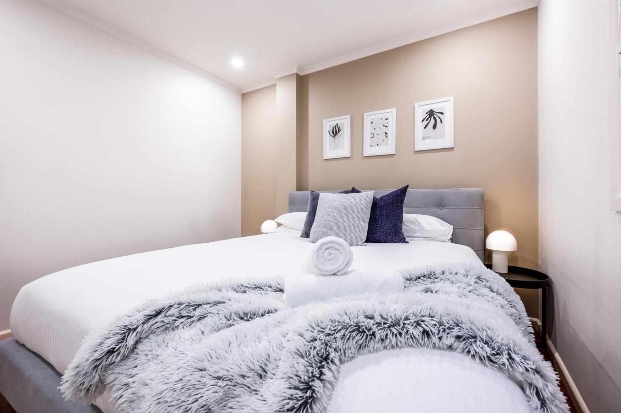 Light Style Haven In Darling Harbour