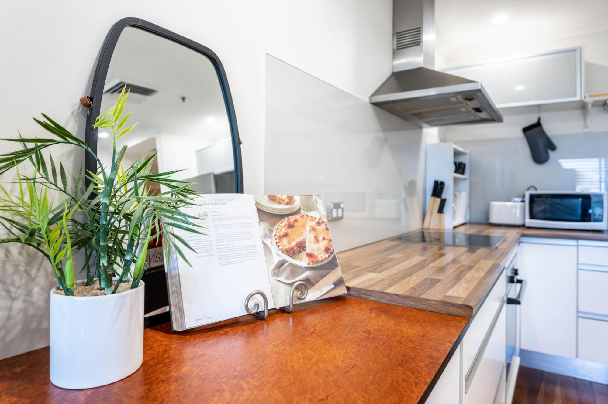 Light Style Haven In Darling Harbour Sydney